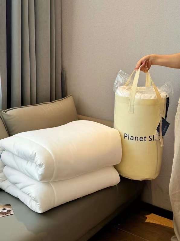 Ruột Chăn Đông Planet Sleep Nhập Khẩu (cuộn)