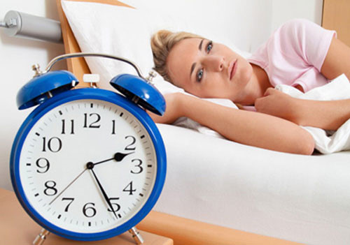 Tỉnh dậy nhiều lần trong 1 giấc ngủ không tốt cho sức khỏe