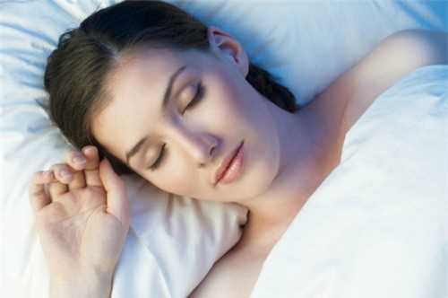 Tư thế nằm ngủ đúng giúp bạn không bị đau đầu khi ngủ dậy